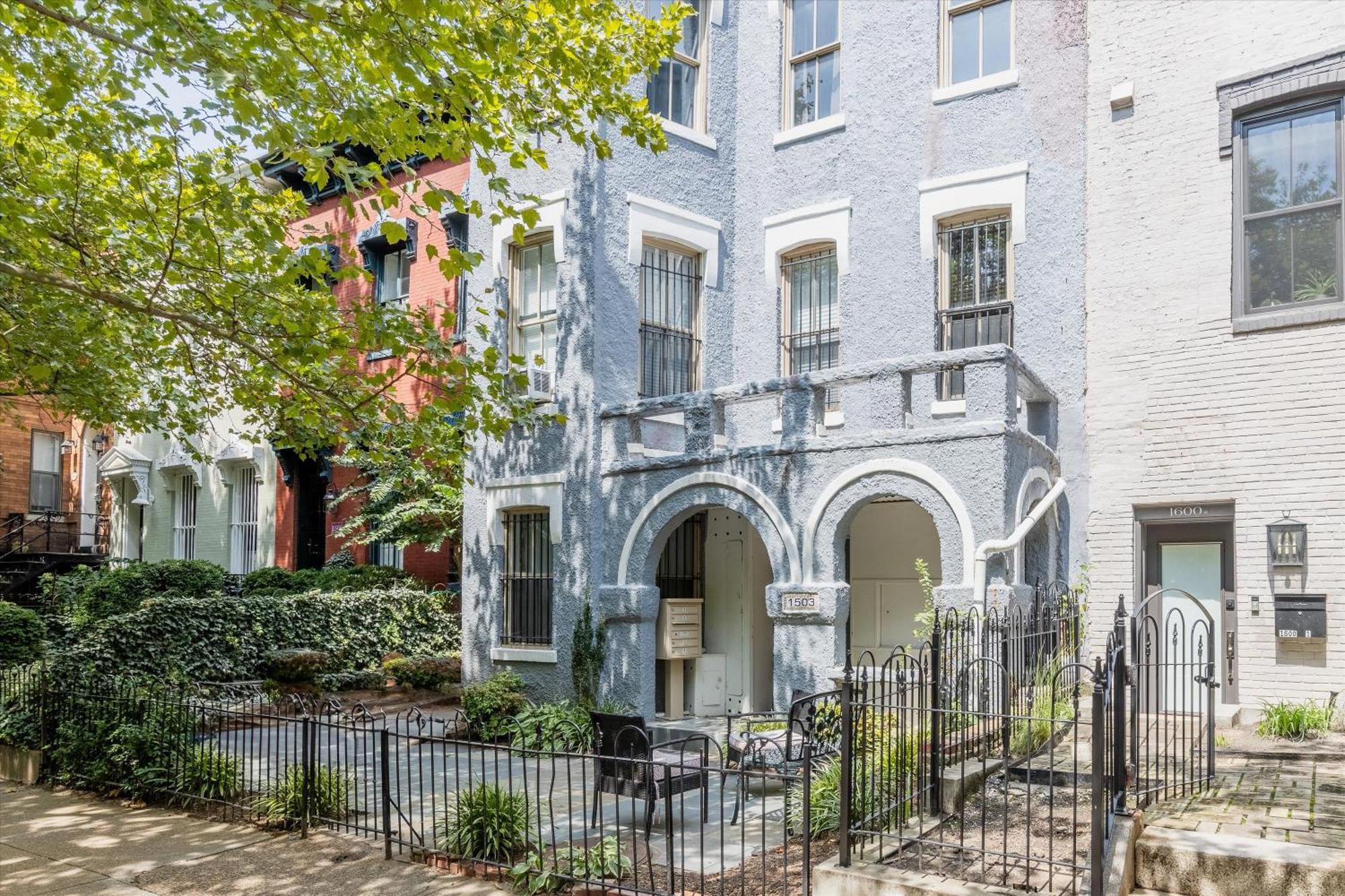 Ferienwohnung Beautiful 1-Br Flat Nestled Between Dupont & Logan Washington Exterior foto